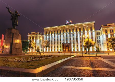 VORONEZH, RUSSIA - JUNE 10, 2017: Lenin Square, Voronezh downtown. Night cityscape. The building of the Government of Voronezh region and Lenin monument