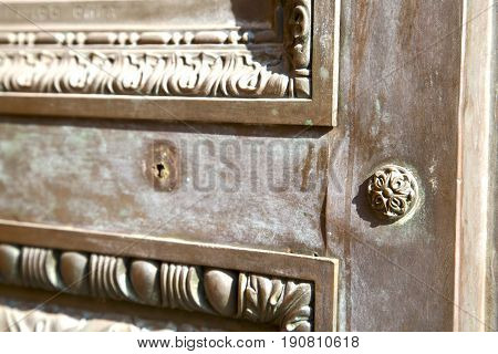 Busto  Rusty Brass Brown Knocker In    Wood Italy  Lombardy
