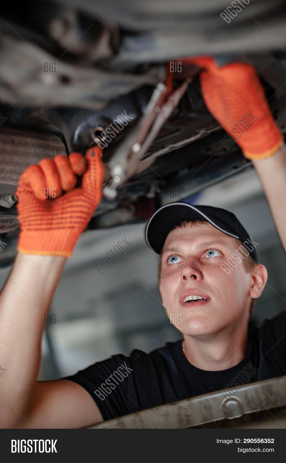 Mechanic Opening Oil Image & Photo (Free Trial) Bigstock