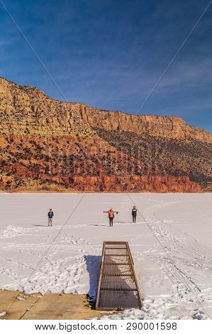 Green River Frozen In Manila, Utah, Usa
