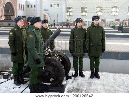 Moscow, Russia - February 23, 2019:soldiers Of The Separate Commandant`s Preobrazhensky Regiment At 