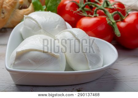 Love Mozzerella, Balls Of Buffalo Mozzarella, Soft Italian Scheese Made From The Milk Of Italian Med