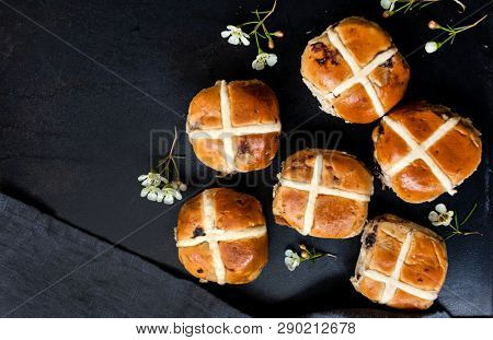 hot cross buns