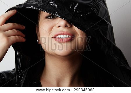 Portrait Of Fashion Beautiful Brunette Girl Wearing Black Leather Jacket With Fresh Daily Makeup Pos