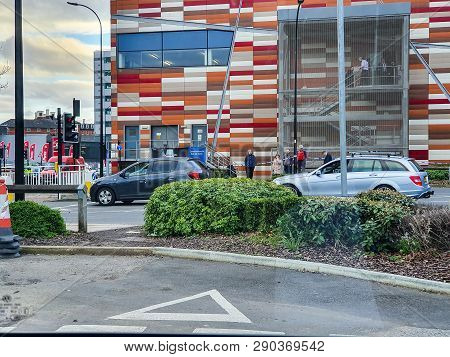 Sheffield, Uk - 19th March 2019: Tesco Extra - Savile Street - Is Closed By Police Due To A Major In