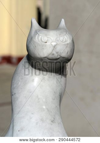 Moscow, Russia - June 20, 2018: The Statue At The Theatre Of Cats Of Yury Kuklacheva On Kutuzovsky P