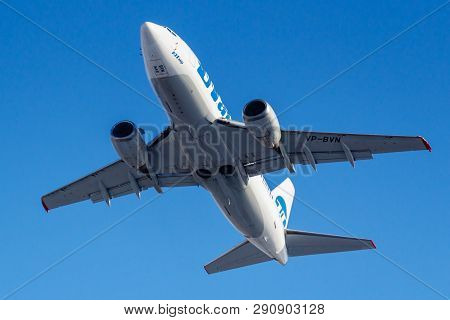 Moscow, Russia - March 20, 2019: Aircraft Boeing 737-524 Vp-bvn Of Utair Aviation Takes Off At Vnuko