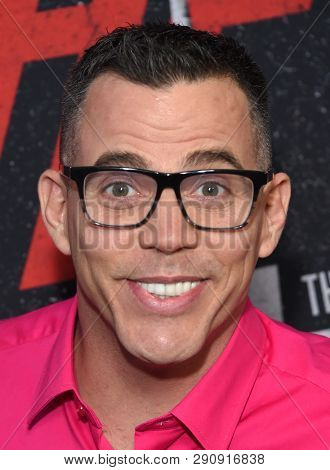 LOS ANGELES - MAR 18:  Steve-O arrives for the Netflix 'The Dirt' Premiere on March 18, 2019 in Hollywood, CA                