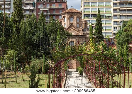 Thessaloniki, Greece - September 30, 2017: Аntique Byzantine Church Of Panagia Chalkeon In The Cente