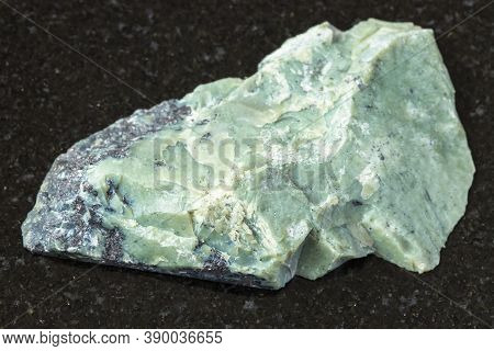 Natural Mineral From Geological Collection - Raw Teisky Jade (hantigyrite, Khakassian Serpentine) Ro