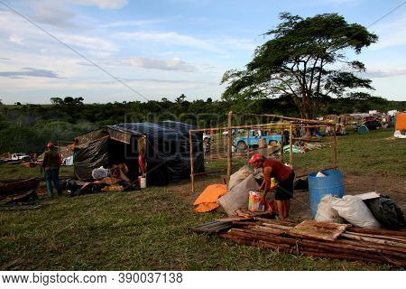 Teixeira De Freitas, Bahia / Brazil - April 5, 2008: Member Of The Landless Movement - Mst - Are See