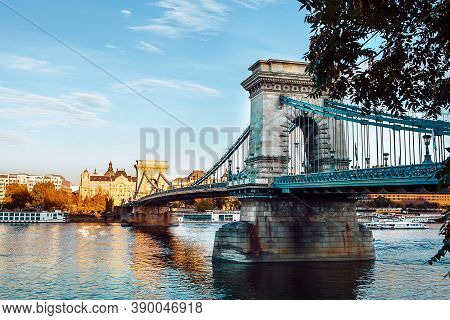 Chain Bridge In Budapest Also Known As Szechenyi Lanchid Connecting The Buda And Pest - The Main Hun
