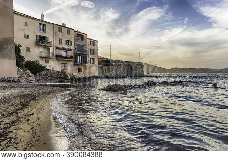 The Scenic La Ponche Beach In Central Saint-tropez, Cote D'azur, France. The Town Is A Worldwide Fam