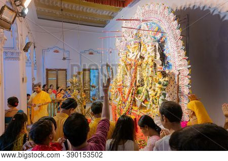 Kolkata, West Bengal, India - 6th October 2019 : Flowers Are Thrown And Pushpanjali Being Offered By