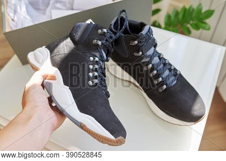 trendy footwear online