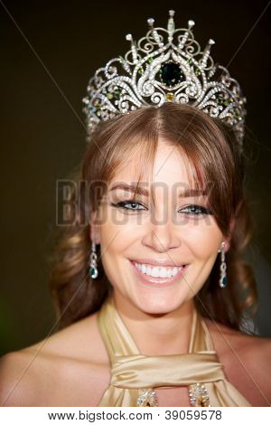 Moskva - NOV 30: Daria Konovalova od Jaroslavl - ruský krása - vítěze soutěže 2010, 30 listopad 201