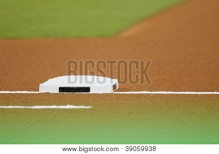 Základna na baseballové hřiště