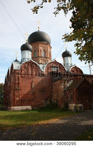 Pokrov. Wwedenski Insel Hermitage (Kloster). Wwedenski Kathedrale.