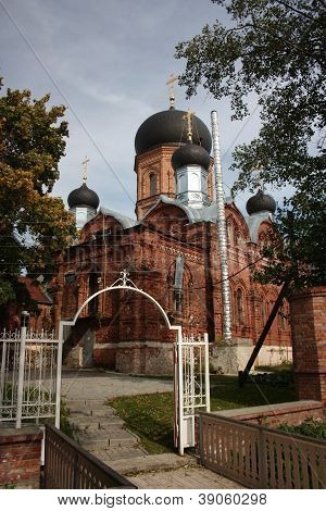 Pokrov. Wwedenski Insel Hermitage (Kloster). Wwedenski Kathedrale.