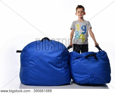 Baby Uses A Unique Ball-shaped Cocoon For Development And Sensory Integration, Equipped With Two Stu