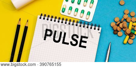 Treatment Word, Pulse Word With Medical Concepts And Medical Equipment