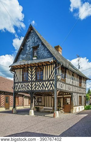 Street With Historical Half-timbered Houses In Beuvron-en-auge, France