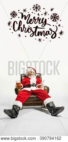 Emotional Santa Claus Greeting With New Year 2021 And Christmas. Caucasian Man In Traditional Costum