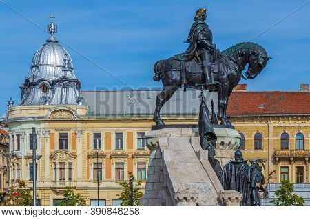 Cluj-napoca, Transylvania, Romania - September 20, 2020: The Monument Of Mathias Corvinus In Front O