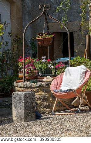 A Romantic Place To Relax In Saint Genies A Lovely Village Between Montignac And Sarlat. Perigord, D