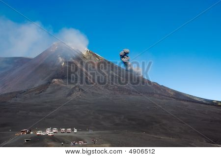 Etna 분화 시 화산재의 구름