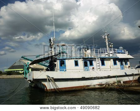 atmosphere harbor
