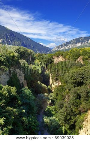 Pescara river gorge, Abruzzo region, Italy