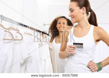 Woman on purchases paid by credit card.