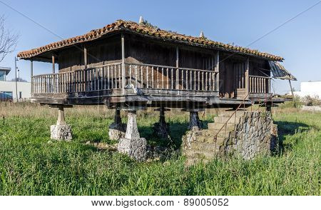 Horreo , Granary, Typical Galician House
