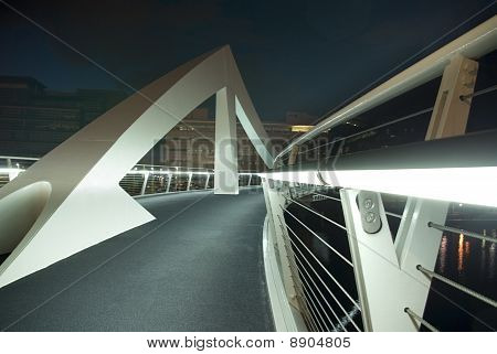 Ponte ondulata In Glasgow