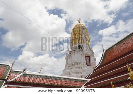 Wat Phar Sri Rattana Mahathat. Temple, Phitsanulok In Thailand