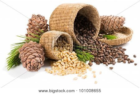 Peeled And Unpeeled Pine Nuts