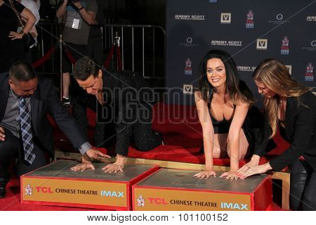 LOS ANGELES - SEP 8:  Jeremy Scott, Katy Perry at the Jeremy Scott and Katy Perry Handprints in Cement Ceremony at the TCL Chinese Theater on September 8, 2015 in Los Angeles, CA