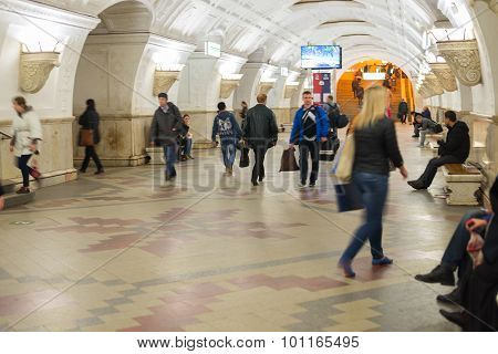 Moscow, Russia -27.04.2015. Subway Stations Belorusskayamoscow Metro Carries Over 7 Million Passenge