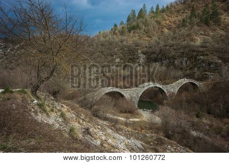 Kologeriko Stone Bridge, Zagorohoria, Greece