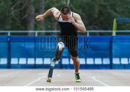 Explosive start of athlete with handicap