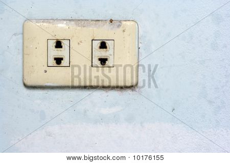 Staré zásuvky