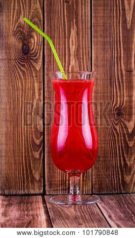 Water-melon smuz in a tall glass