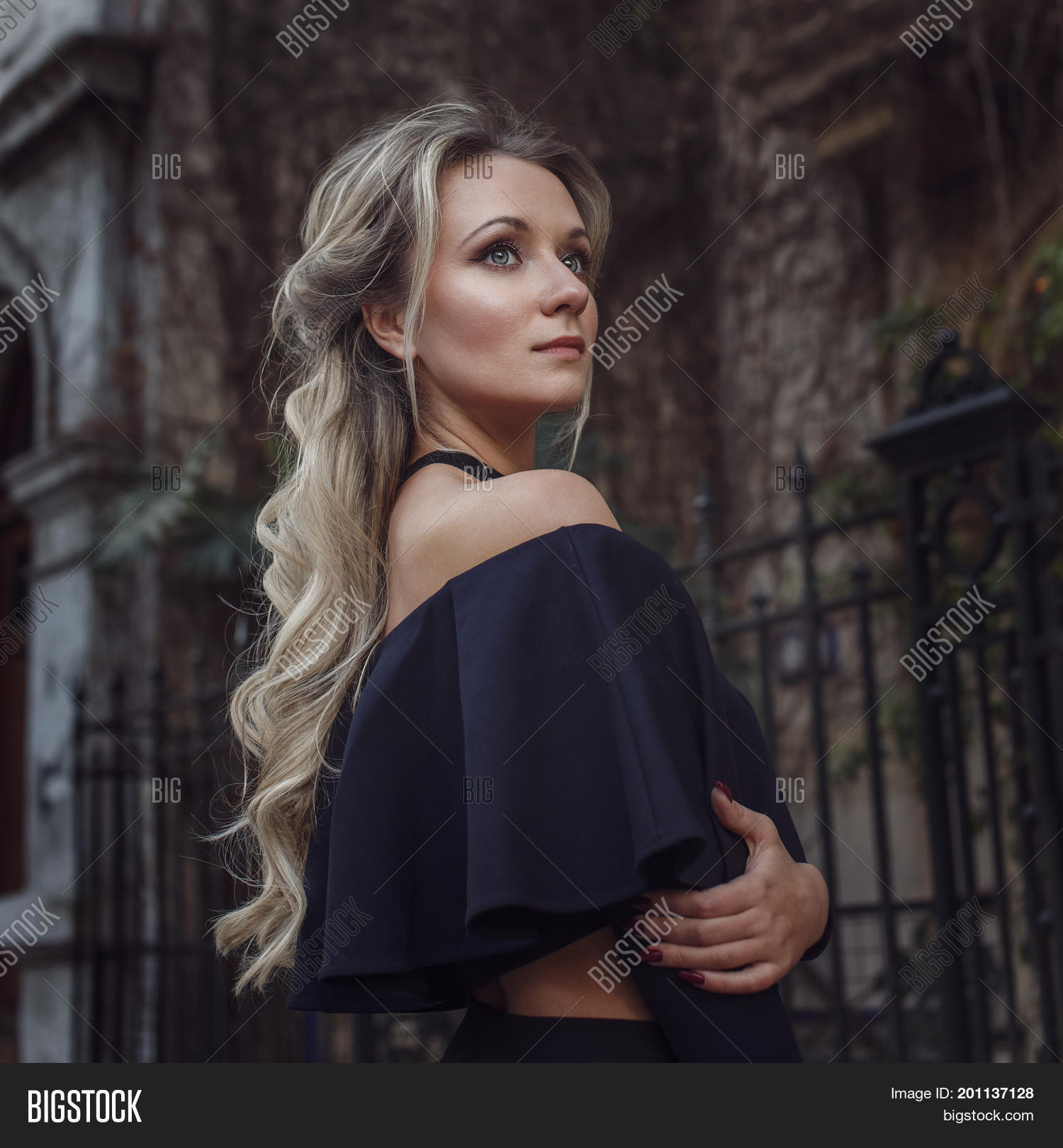 Portrait Stunning Image and Photo (Free