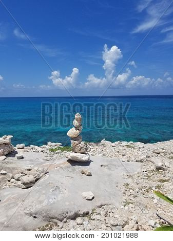 imagen of rock an coast took in the island las mujeres Cancun,mexico