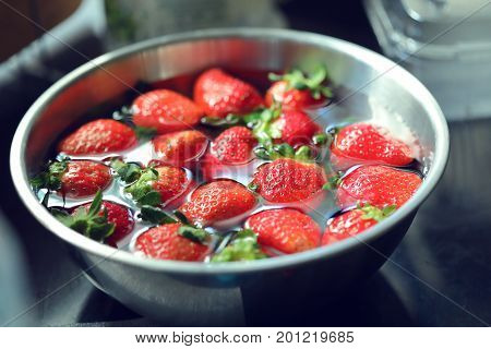 Strawberry Red Fruit Cleaning Water