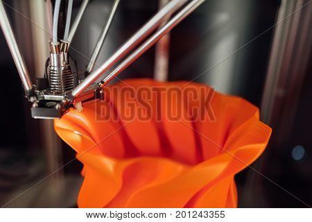 working 3d printer head, closeup view
