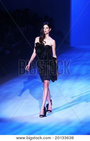 NEW YORK-február 12: Mercedes-Benz FashionWeek bemutatja Christian Siriano gyűjtemények Bryant Pa