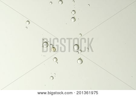 A group of air bibbles flowing toward the surface