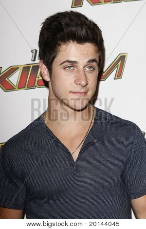 LOS ANGELES - huhtikuu: David Henrie-KIISFM 2011 Wango Tango tilaisuudessa Staples Center, 14. toukokuuta